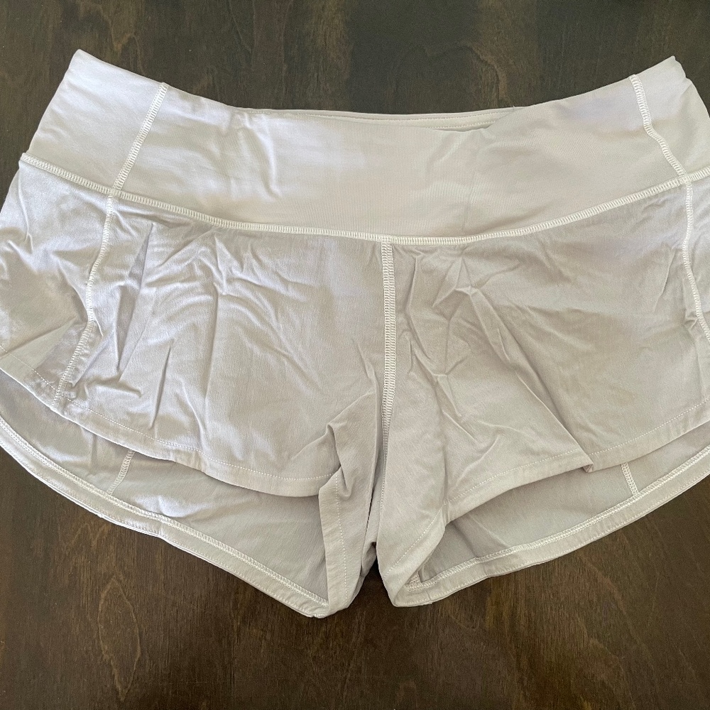 Lululemon Speed Up Low-Rise Shorts 2.5"